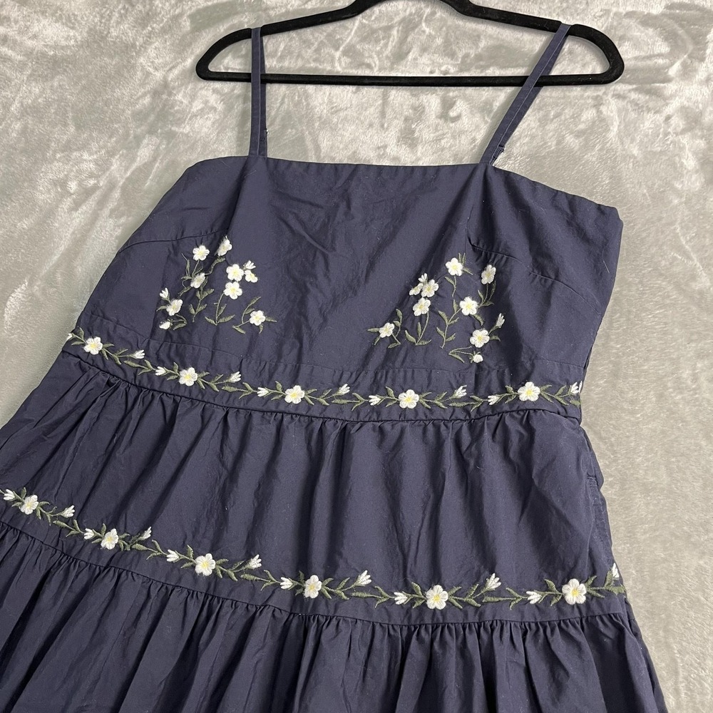 Free Assembly Dress Womens Large Blue Embroidered Daisy Smocked Maxi Sundress - Picture 3 of 7